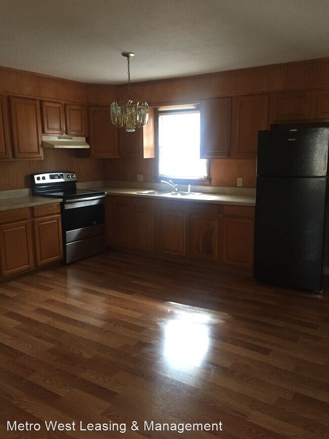 Building Photo - 3 br, 1.5 bath House - 250 Pate Road