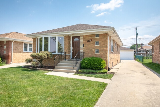 Building Photo - 4429 Opal Ave
