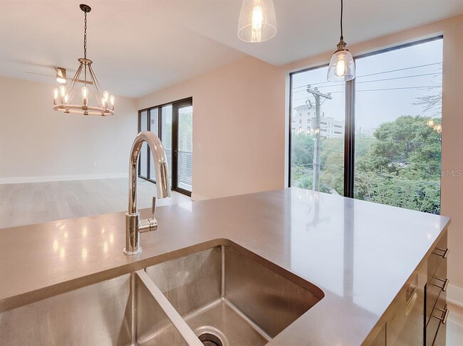 Building Photo - 199 Dali Blvd