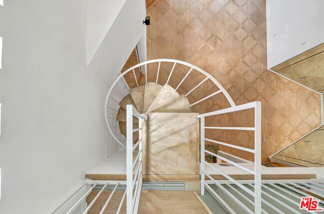 Building Photo - 4477 Woodman Ave