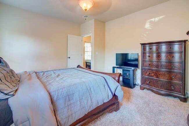 Building Photo - 3368 Wild Hare Ln