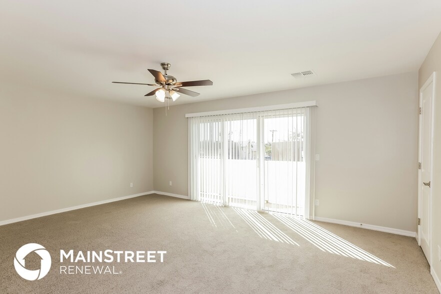 Building Photo - 2000 N 36th St