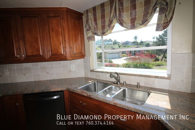 Building Photo - 3008 Azahar St