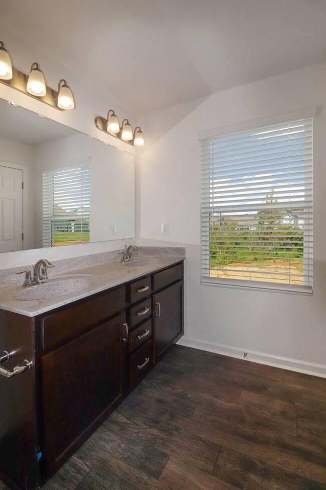 Building Photo - Spacious 4 bedroom in Belmont's Villages at Southfork!