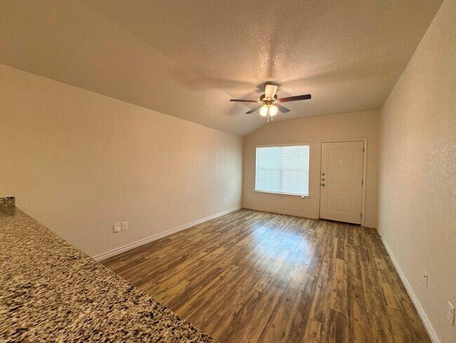 Building Photo - 205 Dolphin Dr