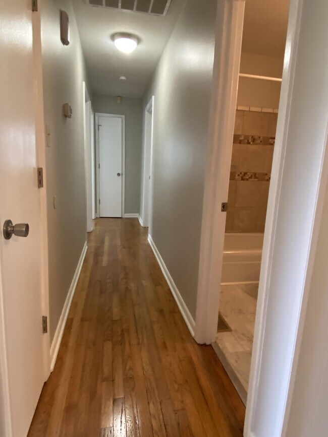 Building Photo - 5421 Silver Pine Ct