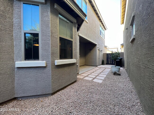 Building Photo - 4364 E Rosemonte Dr