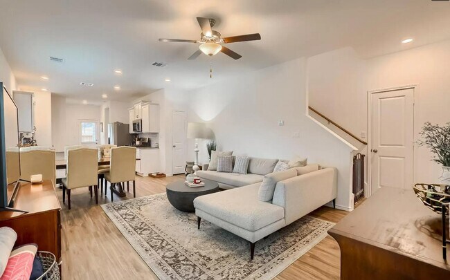 Building Photo - 198 George Neggan Ln