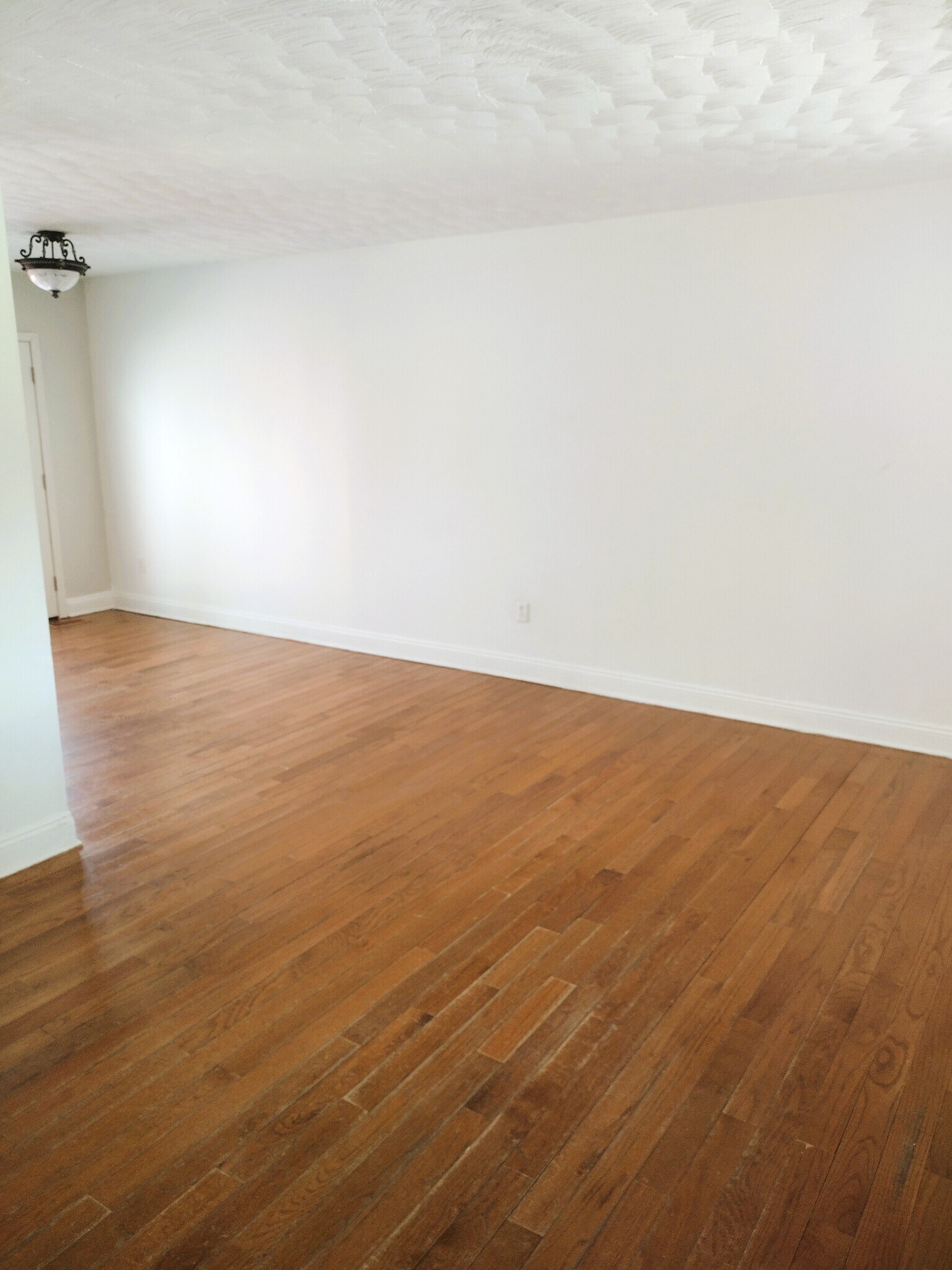 Building Photo - 9578 Landbreeze Row