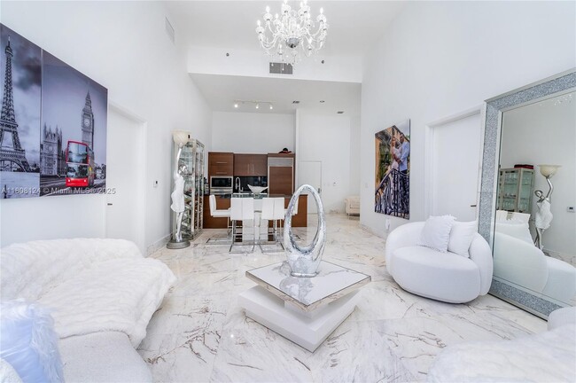 Building Photo - 475 Brickell Ave