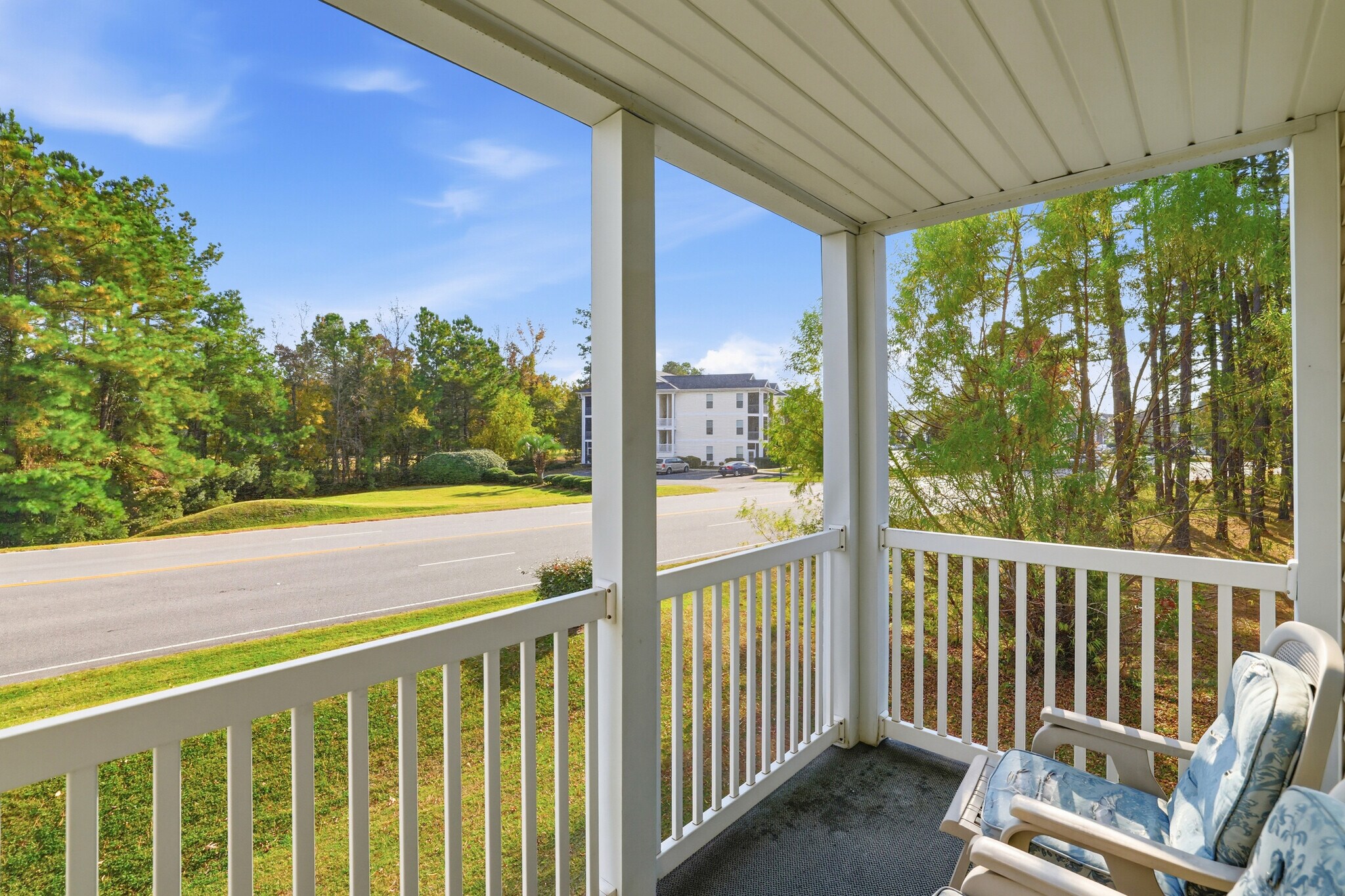 Building Photo - 510 White River Dr