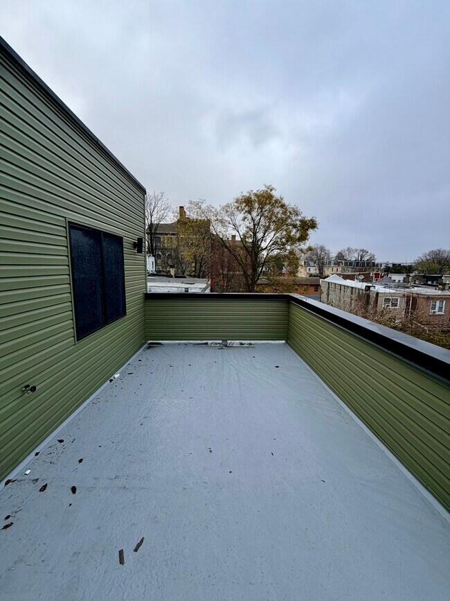 Building Photo - 178 W Seymour St