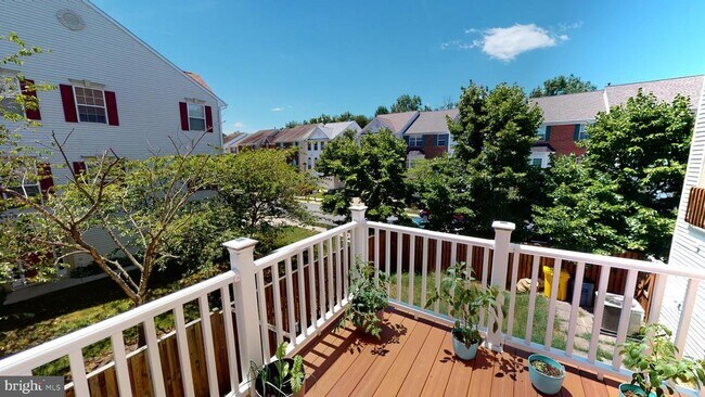 Building Photo - 719 Summertime Dr