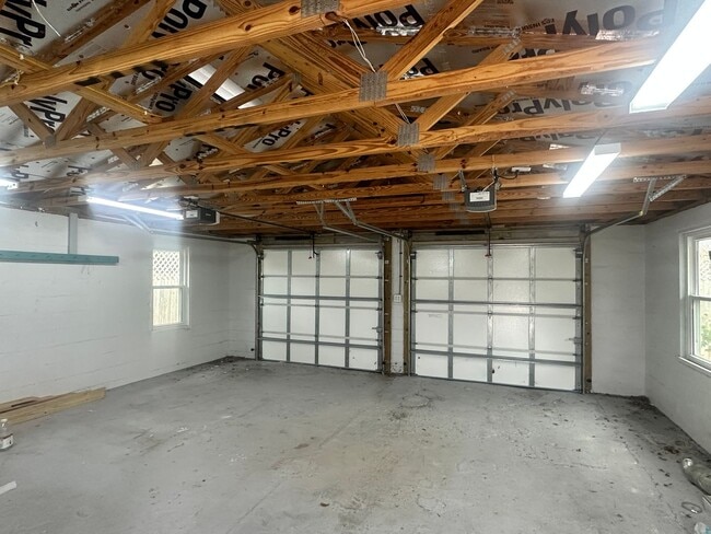 Building Photo - 820 3rd Ave S