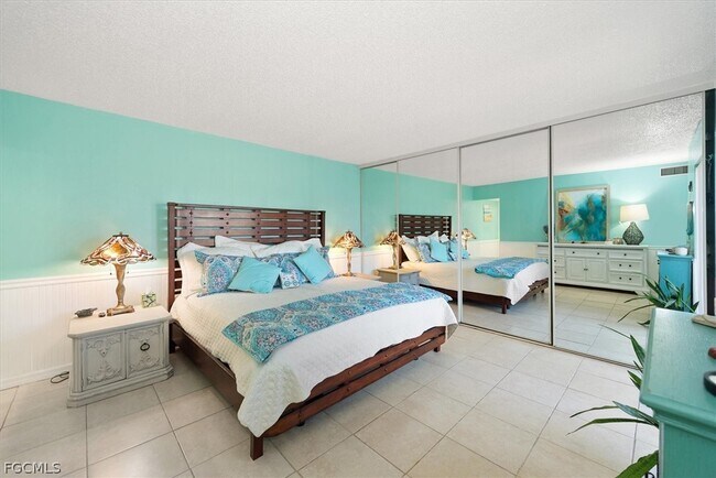 Building Photo - 4029 Sandlewood Ln