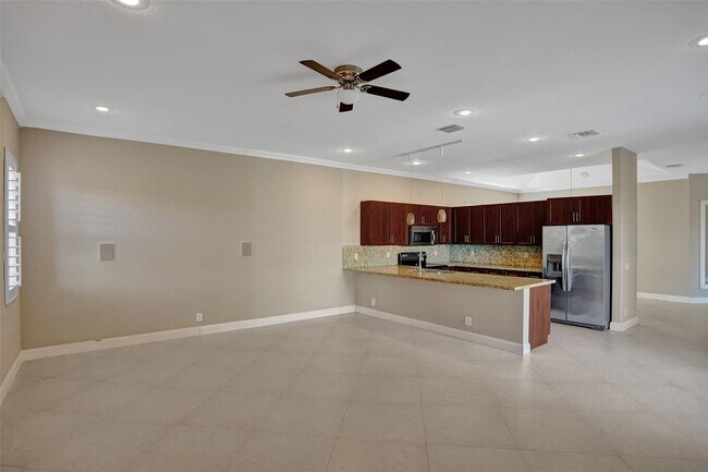 Building Photo - 5977 NW 73rd Ct