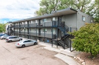Building Photo - Jasmine Springs