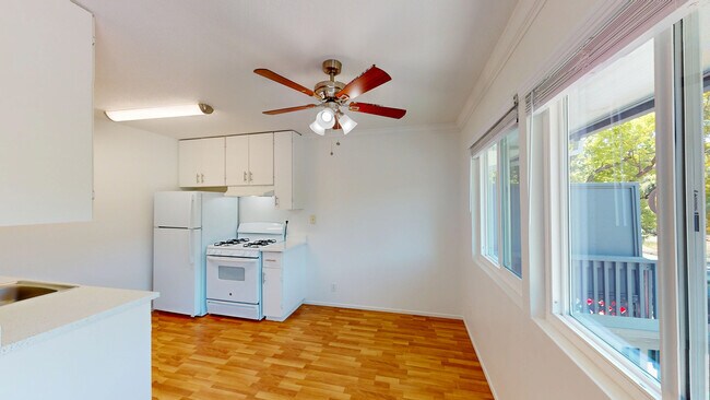 Primary Photo - 998 Ignacio Blvd