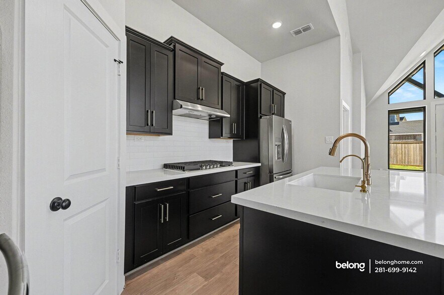 Building Photo - 21602 Tumble Mustard Ln