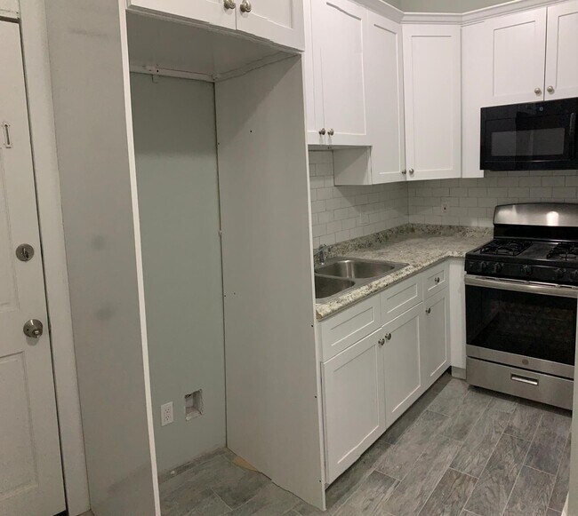 Building Photo - 224 Ripley Pl