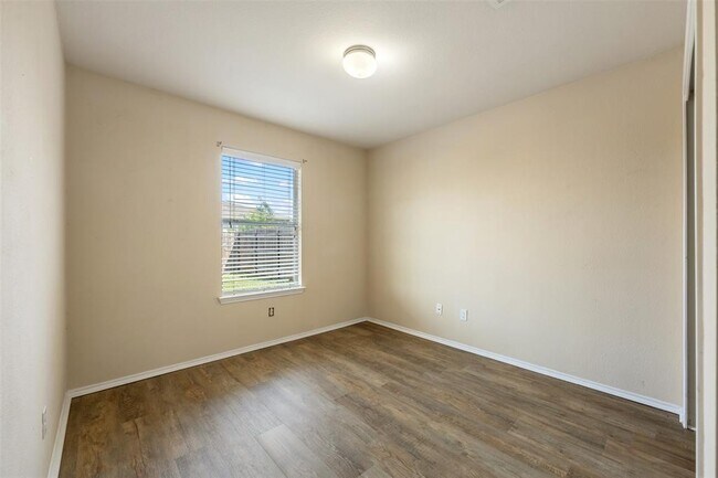 Building Photo - 13405 Lismore Ln