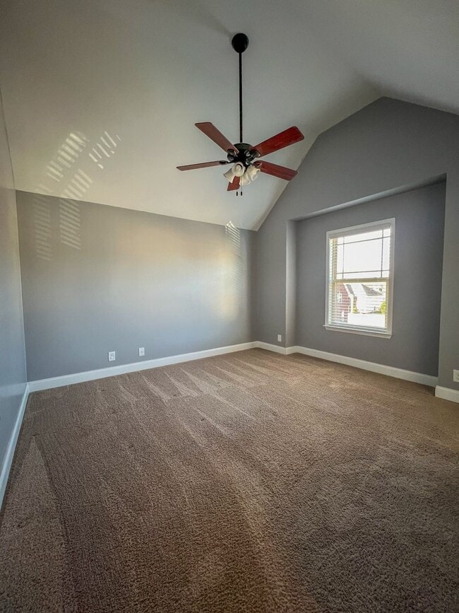 Building Photo - Short Term Leases Options! Gorgeous 5 Bedr...