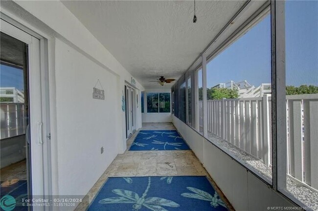Building Photo - 10980 S Ocean Dr