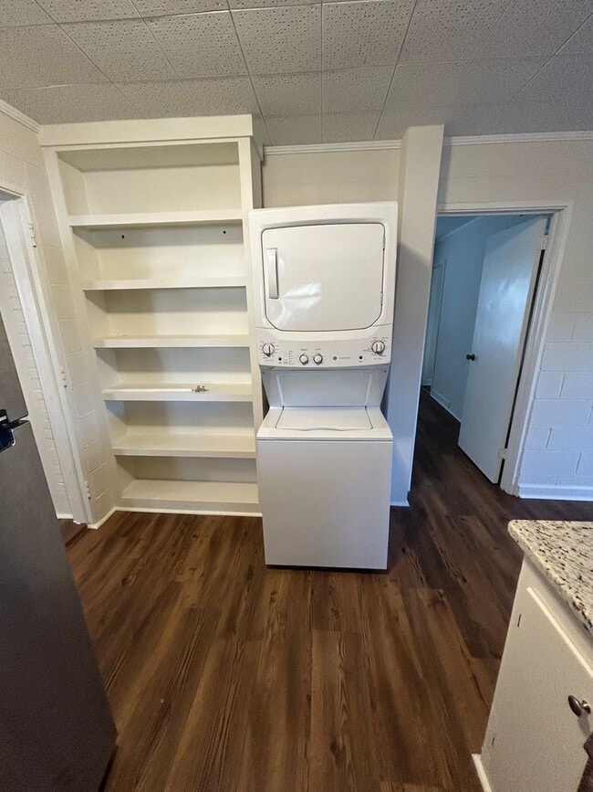 Building Photo - 3/1 Hidden Gem in Old East Rome- $1,195