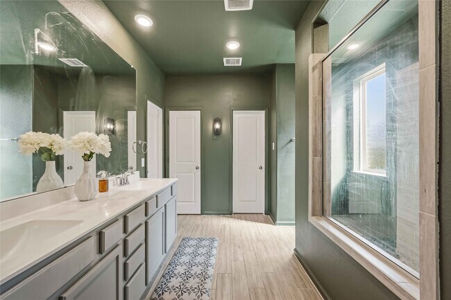 Building Photo - 4238 Redford Valley Rd