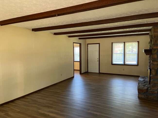 Building Photo - Welcome Home