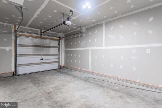 Building Photo - 7173 Brick Kiln Cir
