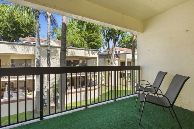 Building Photo - 8855 SW 131st Ct