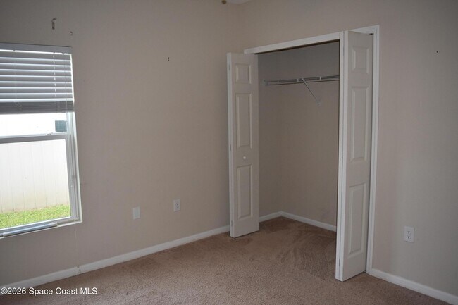 Building Photo - 518 Dillard Dr SE