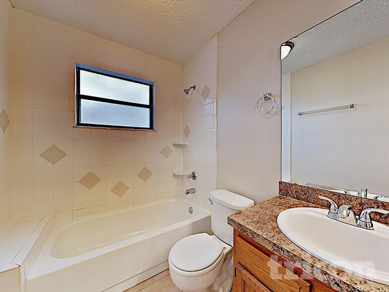 Building Photo - 1351 Trotters Walk Way
