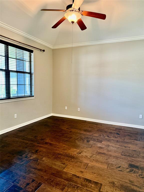 Building Photo - 14400 Senia Bend
