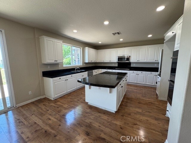 Building Photo - 16034 Skyridge Dr
