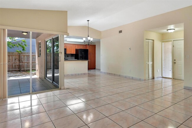 Building Photo - 13828 SW 283rd Terrace