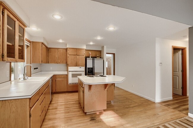 Building Photo - 13189 SW 154th Ave