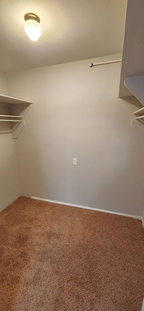 Building Photo - Great 3 bedroom 2 bath rancher at an amazi...