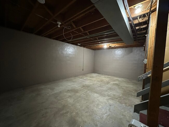 Building Photo - 6730 Havelock Ave