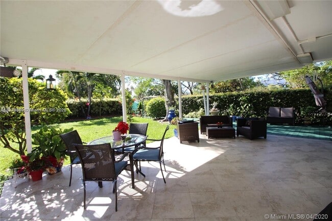 Building Photo - 9160 SW 73rd St