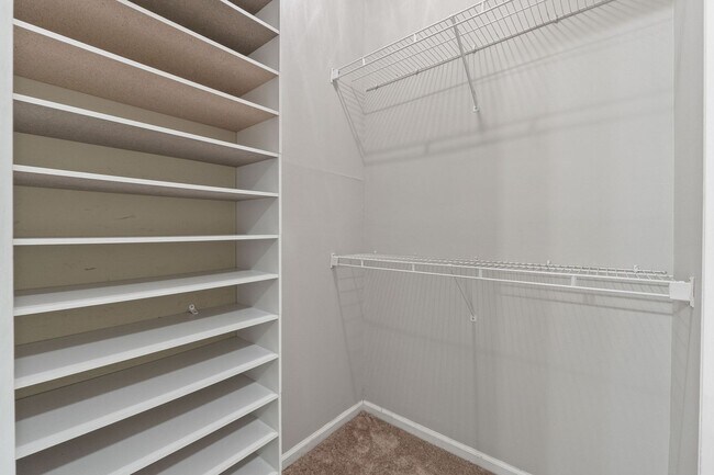 Building Photo - Townhome in Evans