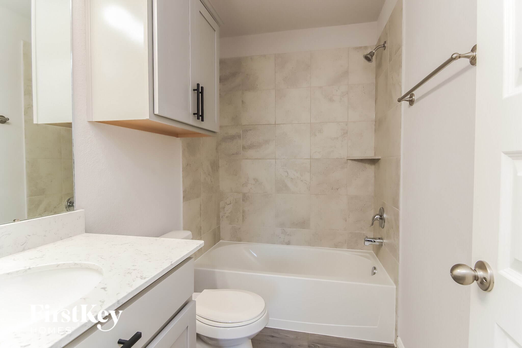 Building Photo - 4820 La Piedra Ln