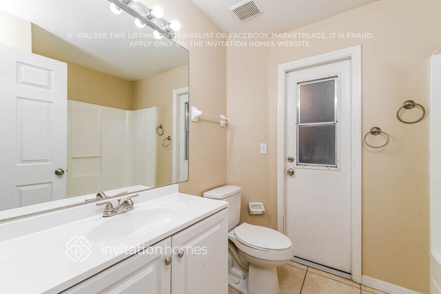 Building Photo - 137 Zenith Cir