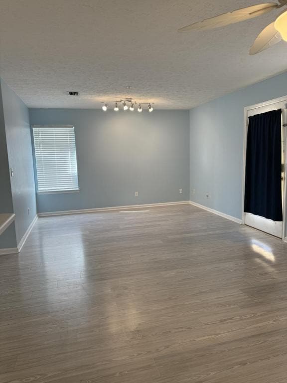 Building Photo - 17690 Front Beach Rd