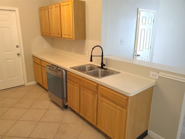 Building Photo - 11802 Chetman Dr