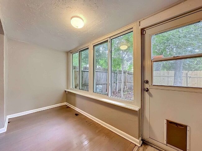 Building Photo - 2857 Wonderwood Ln