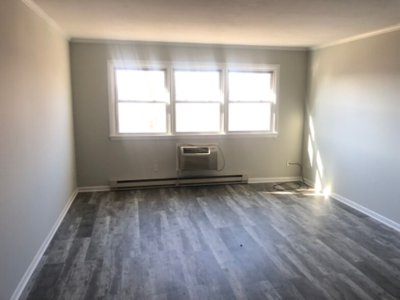 Building Photo - 15 Fordyce Ct