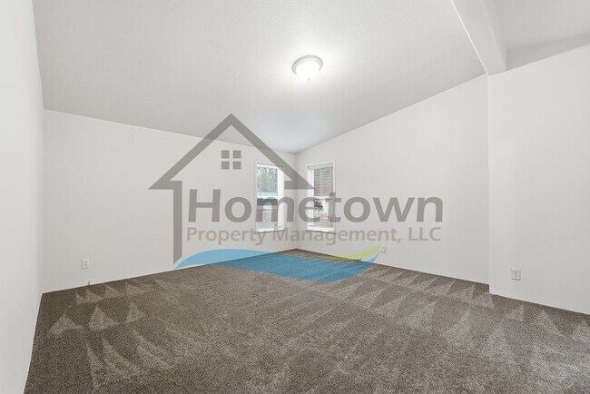 Building Photo - 2 Bedroom 2 Bathroom Home with Attached 2-Car Garage Available in Athol!