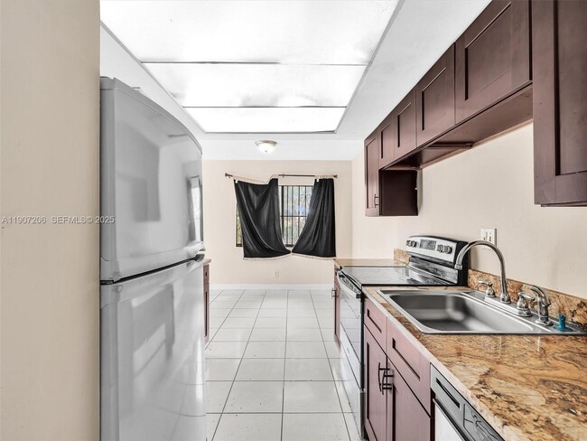 Building Photo - 5710 NW 21st St